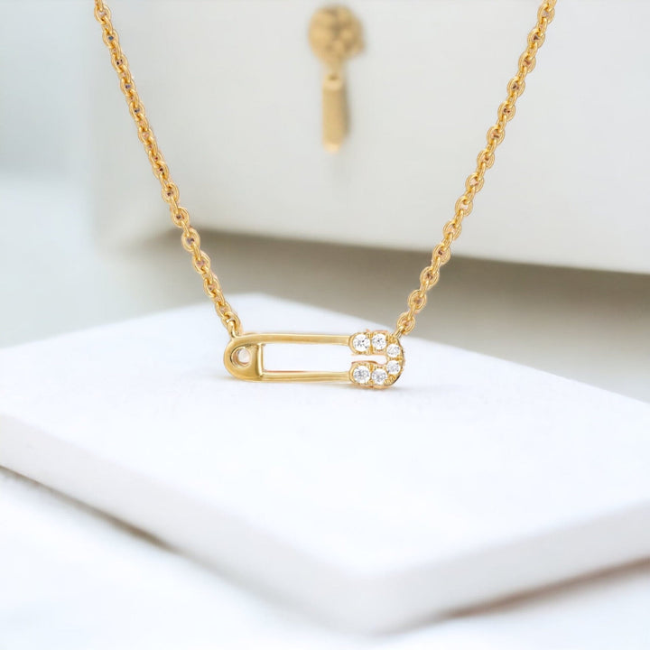 MINI SAFETY PIN NECKLACE
