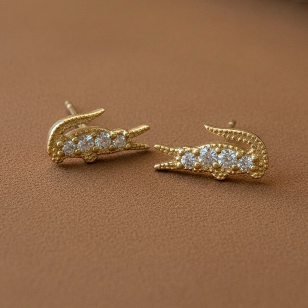 Alligator stud earrings yellow gold – Sugar Bean Jewelry