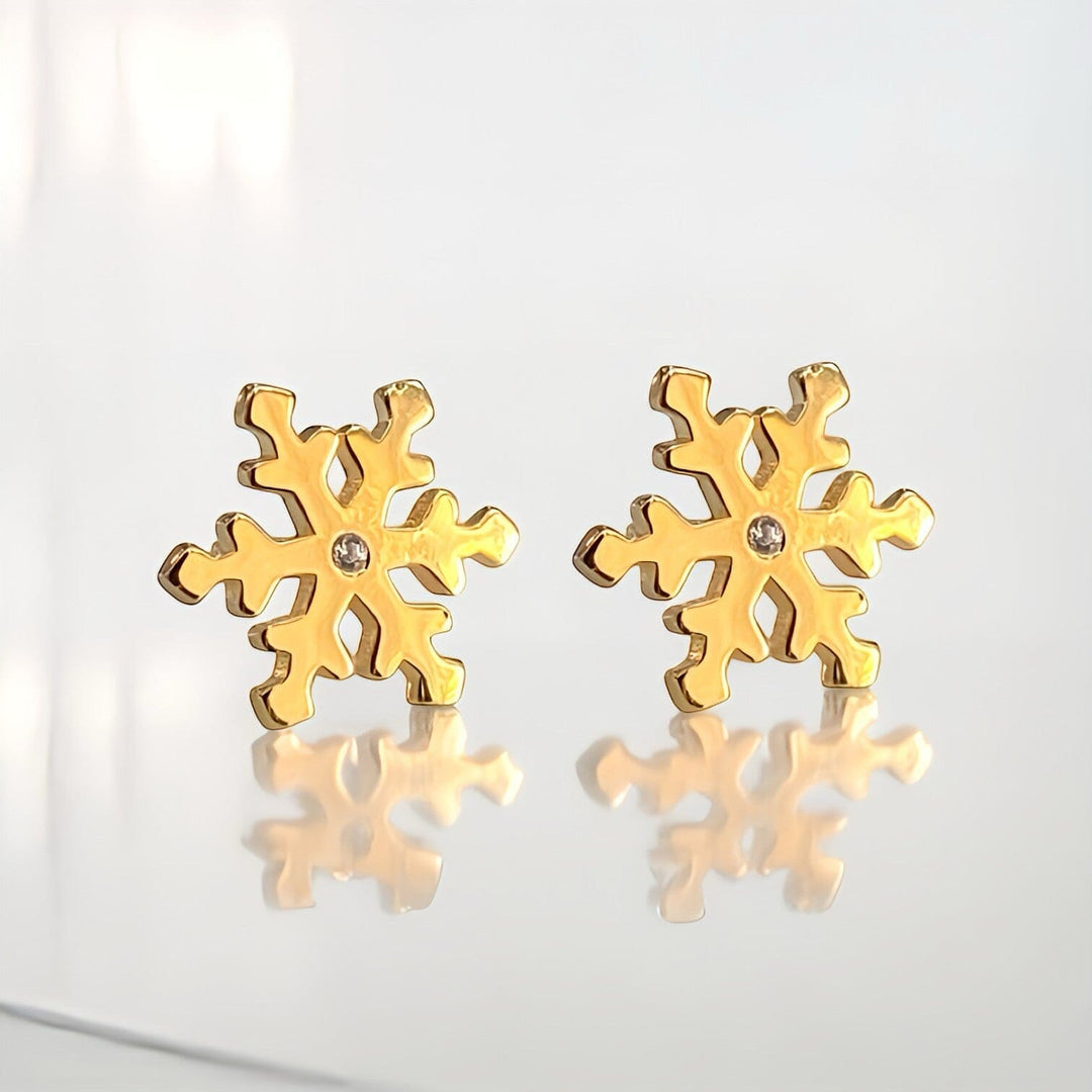 SNOWFLAKE STUDS