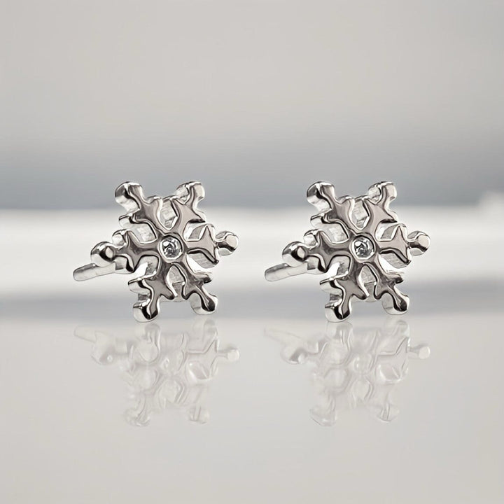 SMALL SNOWFLAKE STUDS